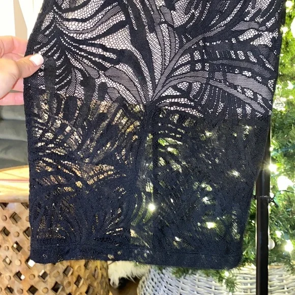 Bebe Black Lace Dress Tan Underlining Low Cut V-Neck Longsleeve lace sleeves XXS - Picture 9 of 14